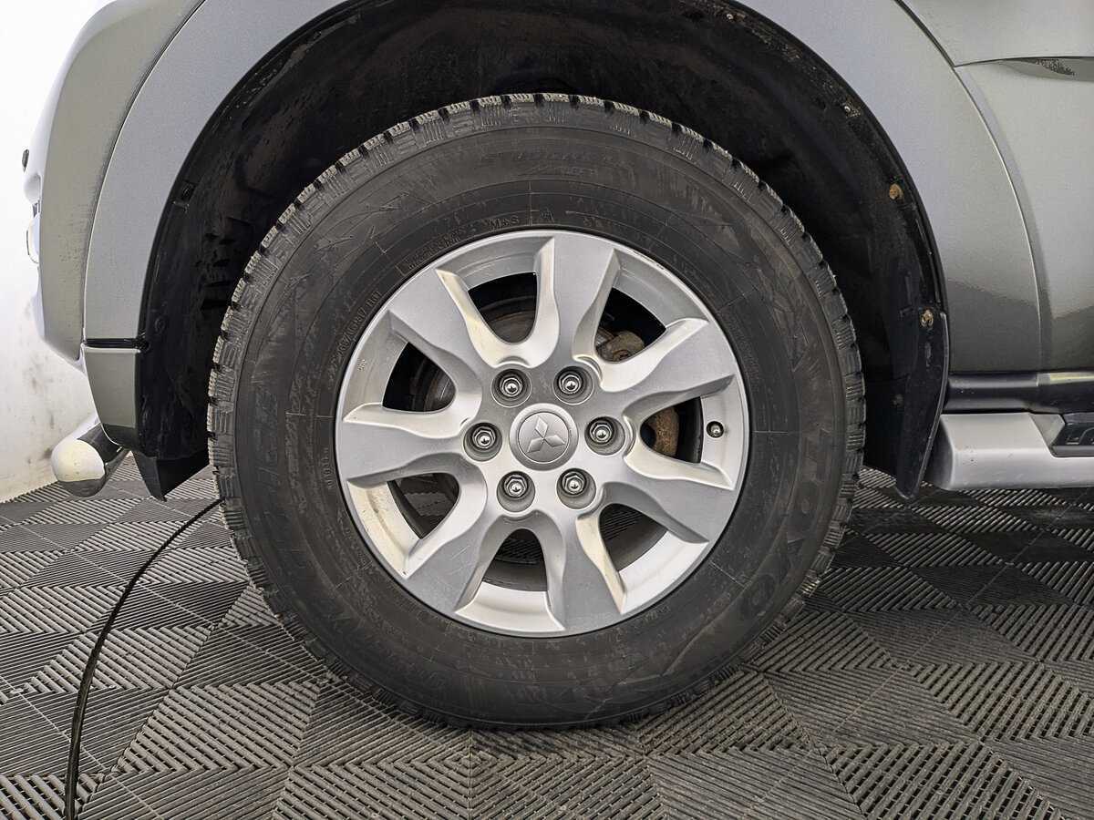 Mitsubishi Pajero 2018 года с пробегом. Фото: #11