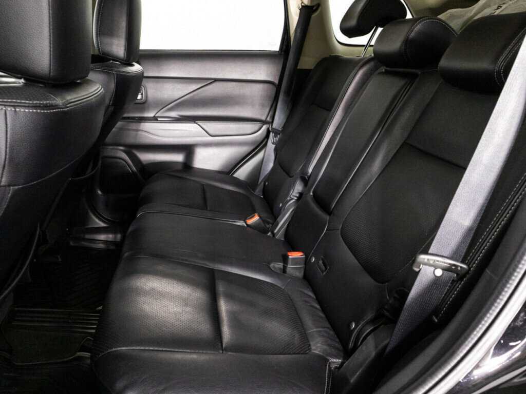 Mitsubishi Outlander 2016 года с пробегом. Фото: #9