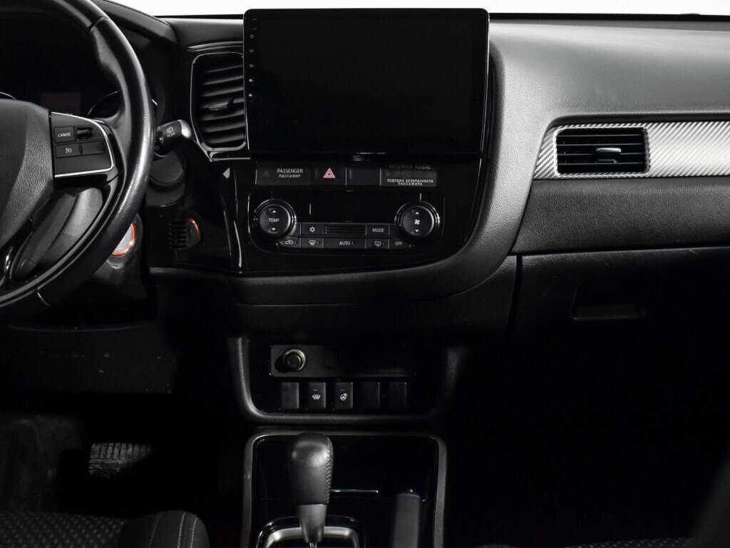 Mitsubishi Outlander 2017 года с пробегом. Фото: #14