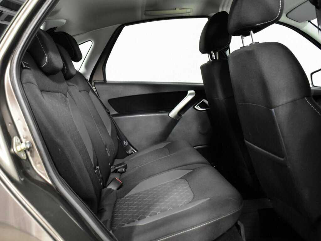 Б/У Лада (ВАЗ) Гранта 2019 года. Фото: #9