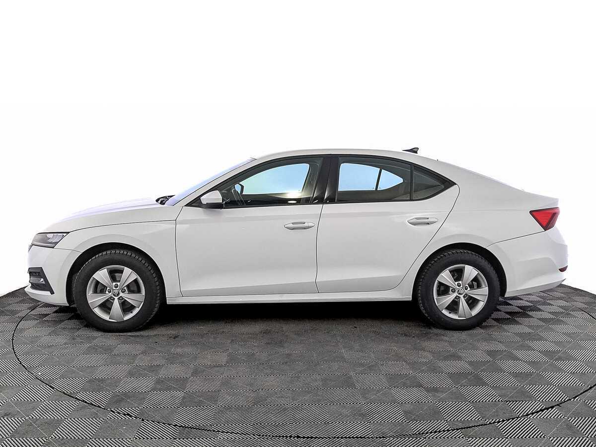 Б/У Шкода Октавия 2021 года. Фото: #7