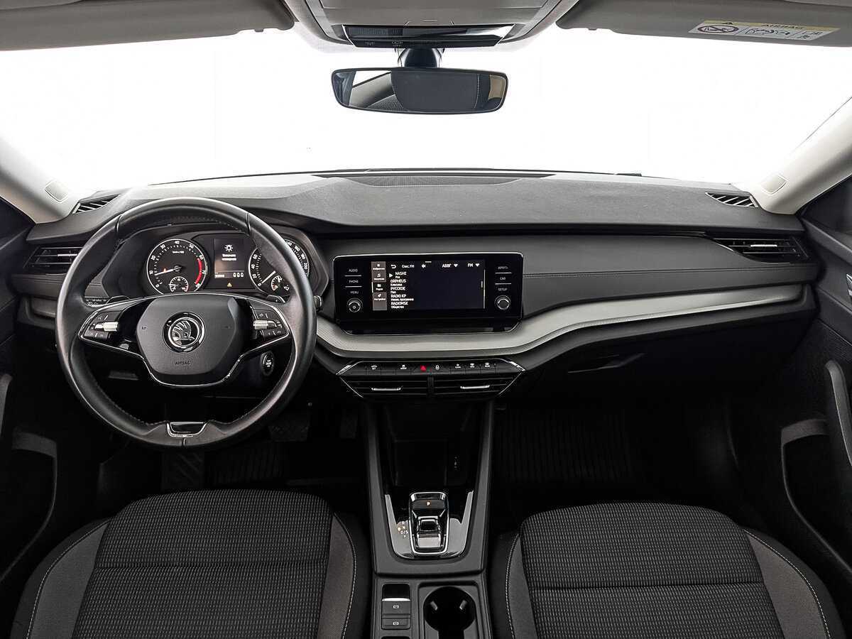 Б/У Шкода Октавия 2021 года. Фото: #13