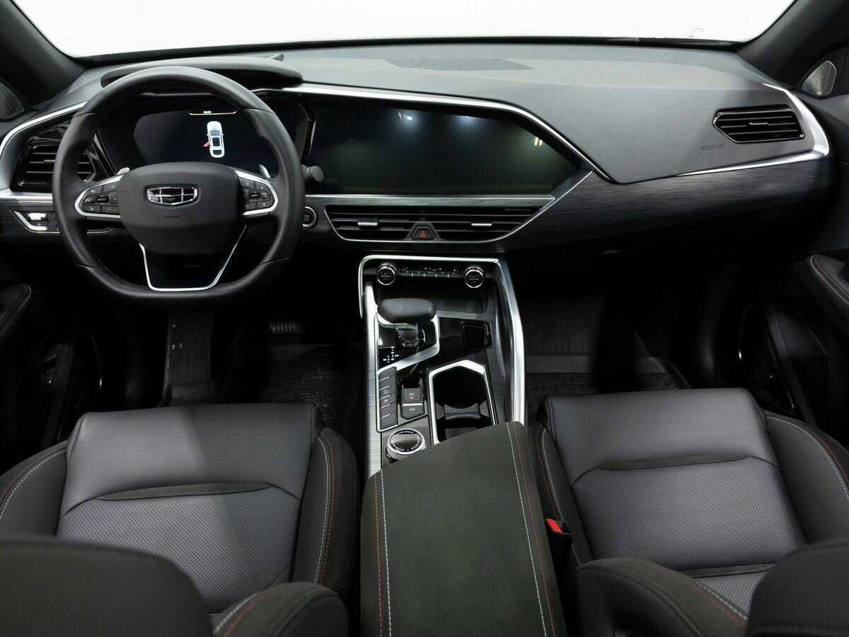 Geely Tugella 2023 года с пробегом. Фото: #14