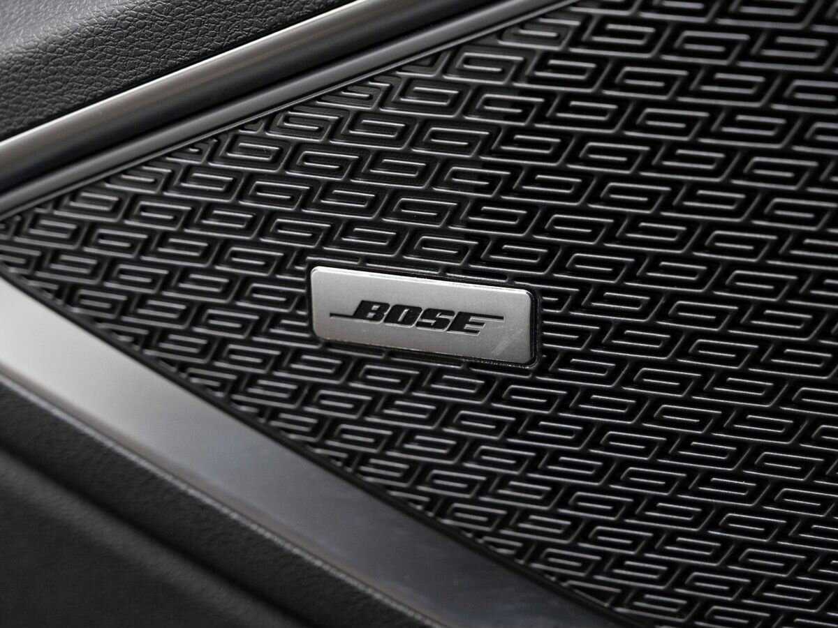 Geely Tugella 2023 года с пробегом. Фото: #23