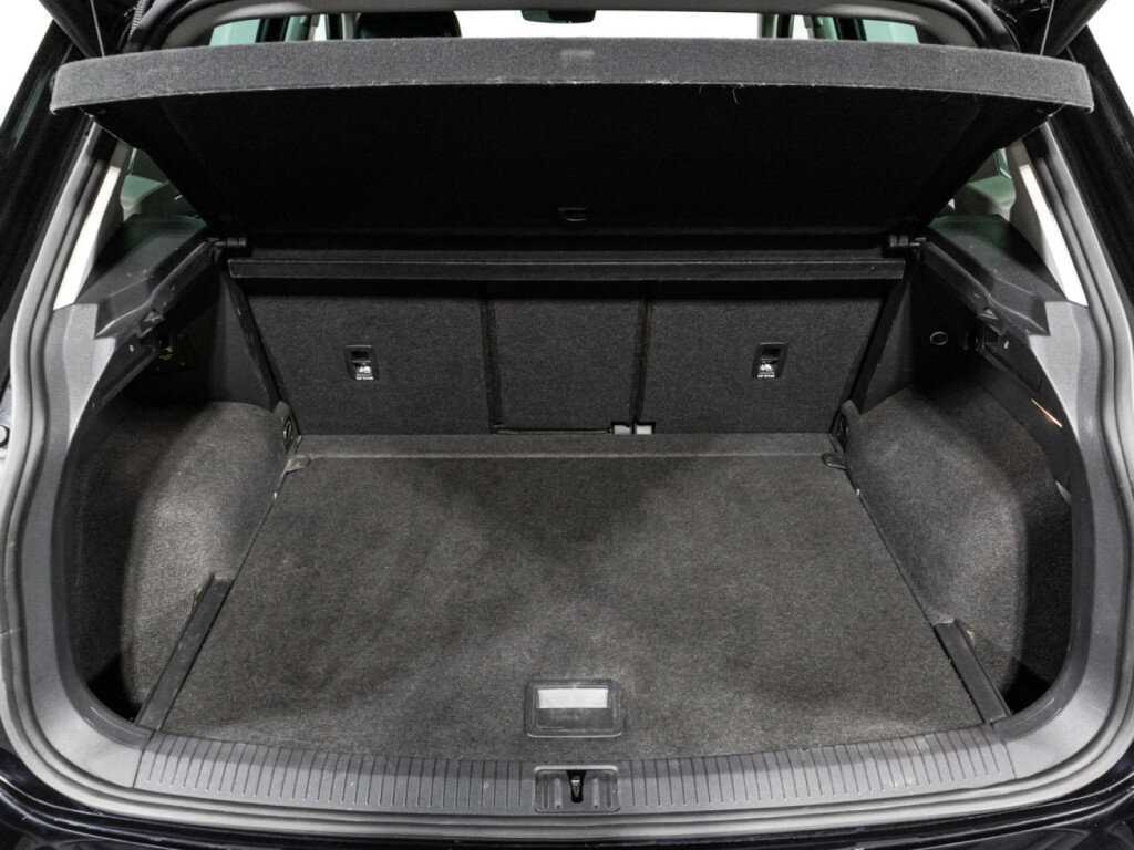 Volkswagen Tiguan 2021 года с пробегом. Фото: #14