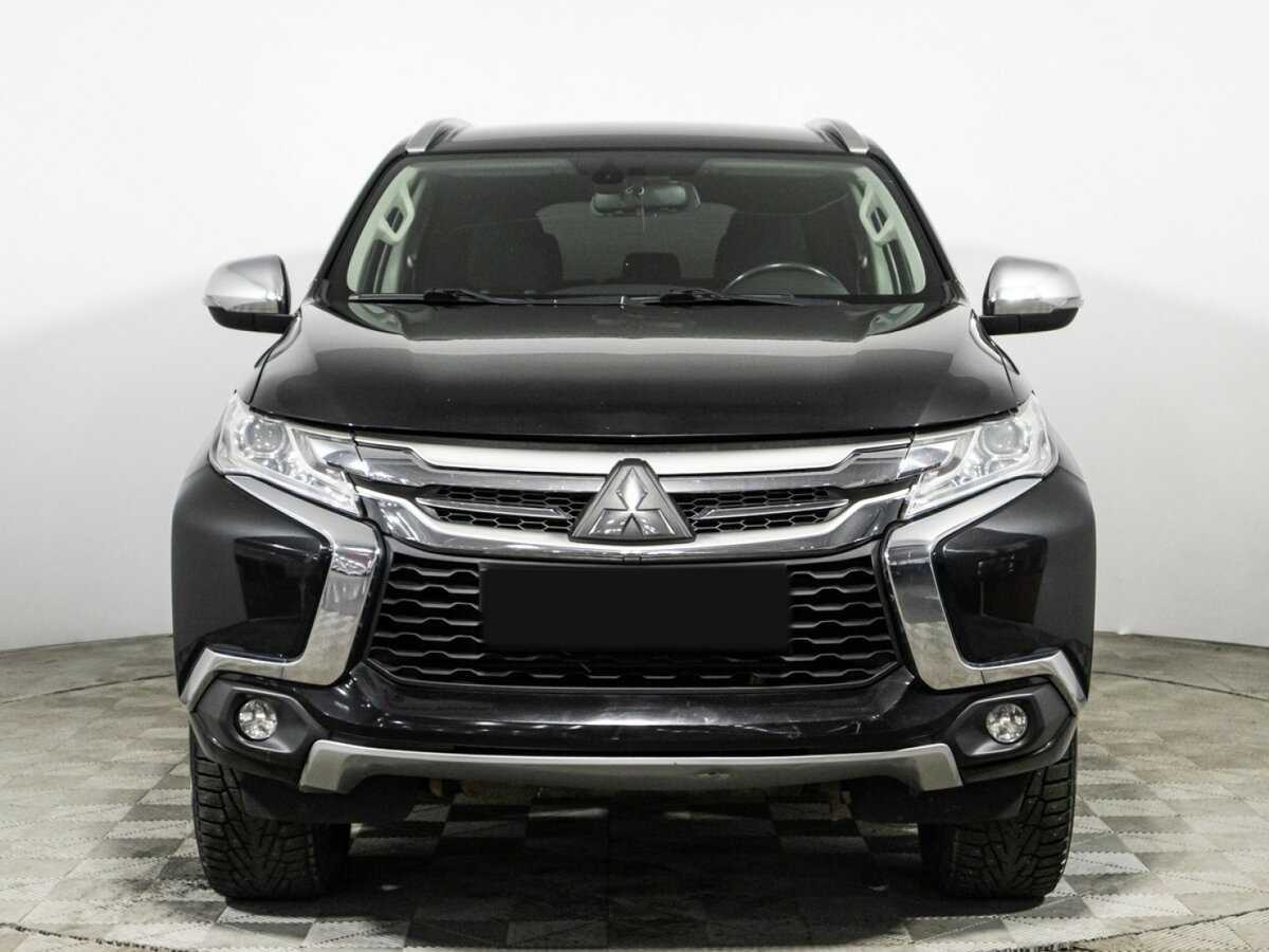Mitsubishi Pajero Sport 2018 года с пробегом. Фото: #1