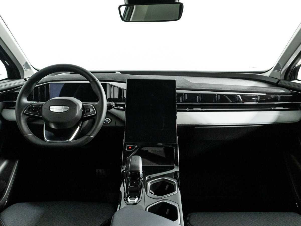 Geely Atlas 2024 года с пробегом. Фото: #12