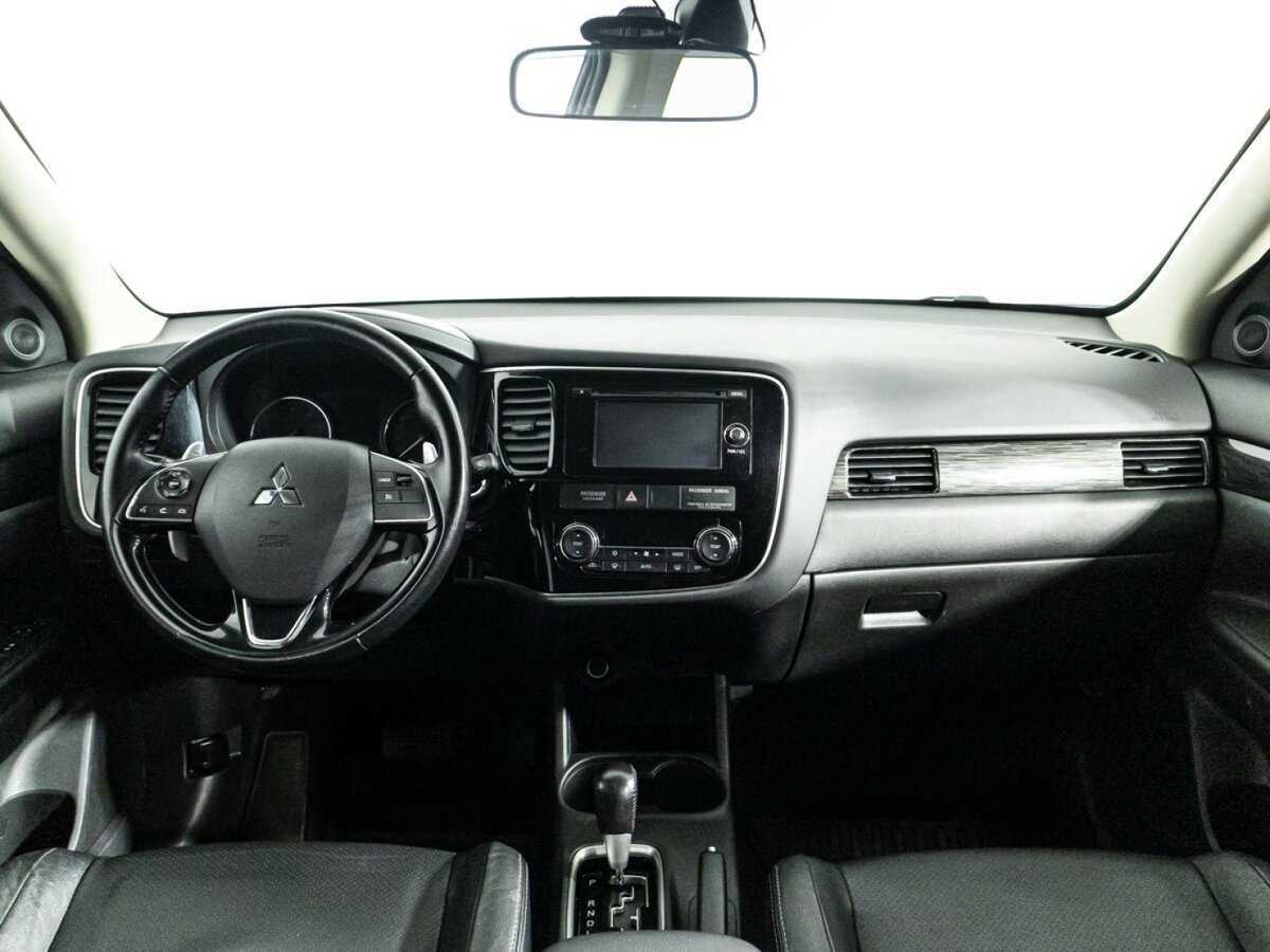 Mitsubishi Outlander 2015 года с пробегом. Фото: #12