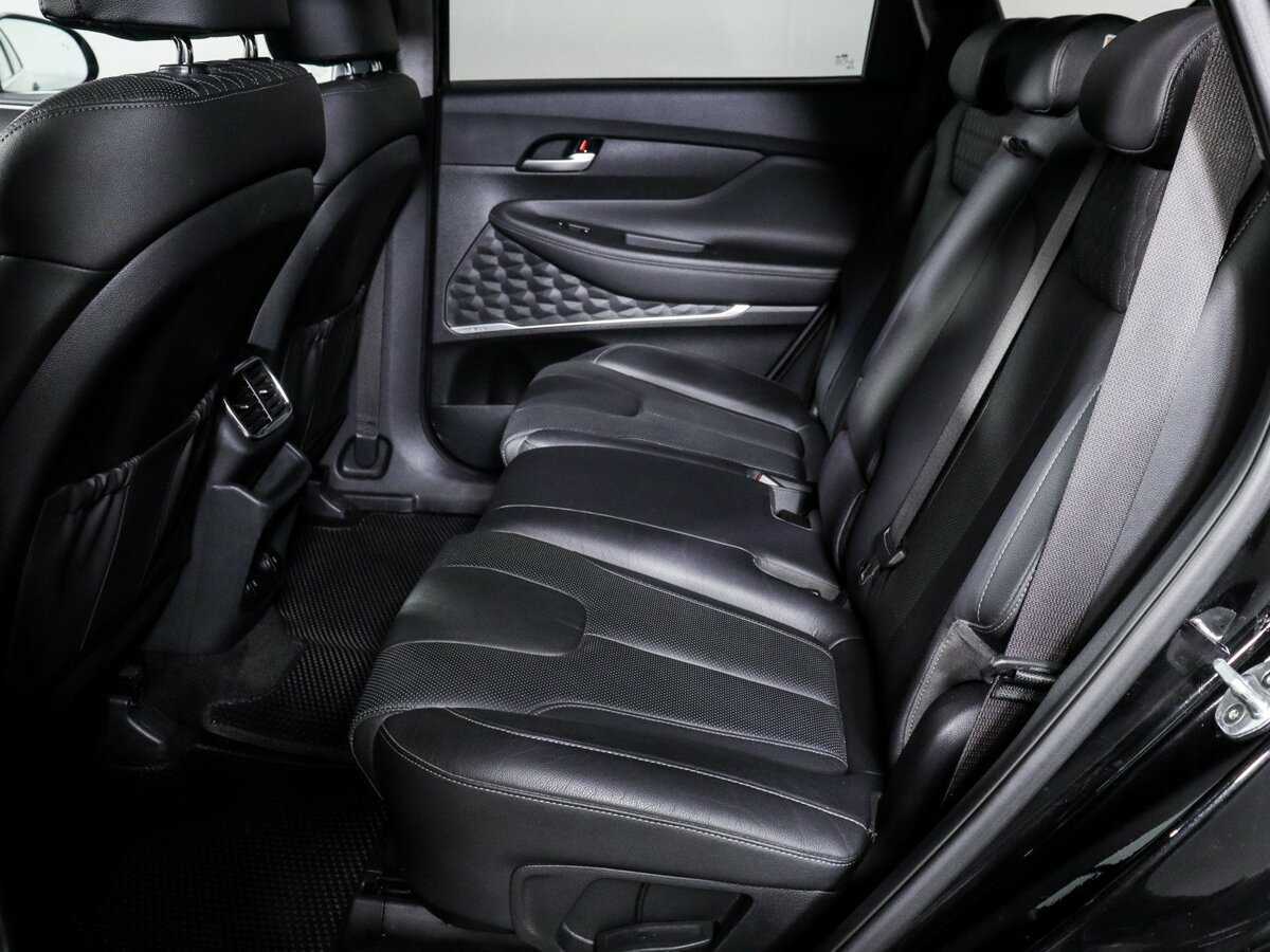 Hyundai Santa Fe 2019 года с пробегом. Фото: #9