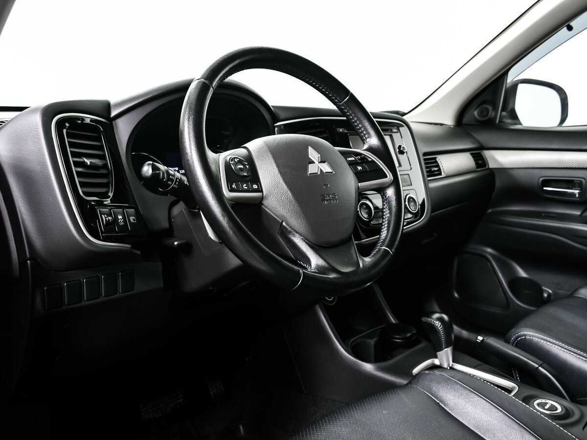 Mitsubishi Outlander 2014 года с пробегом. Фото: #12