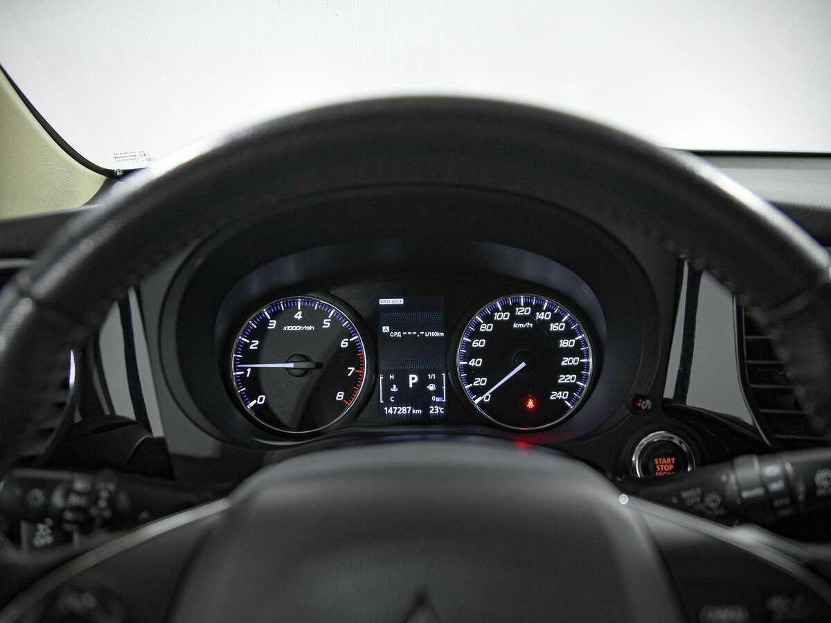 Mitsubishi Outlander 2018 года с пробегом. Фото: #6