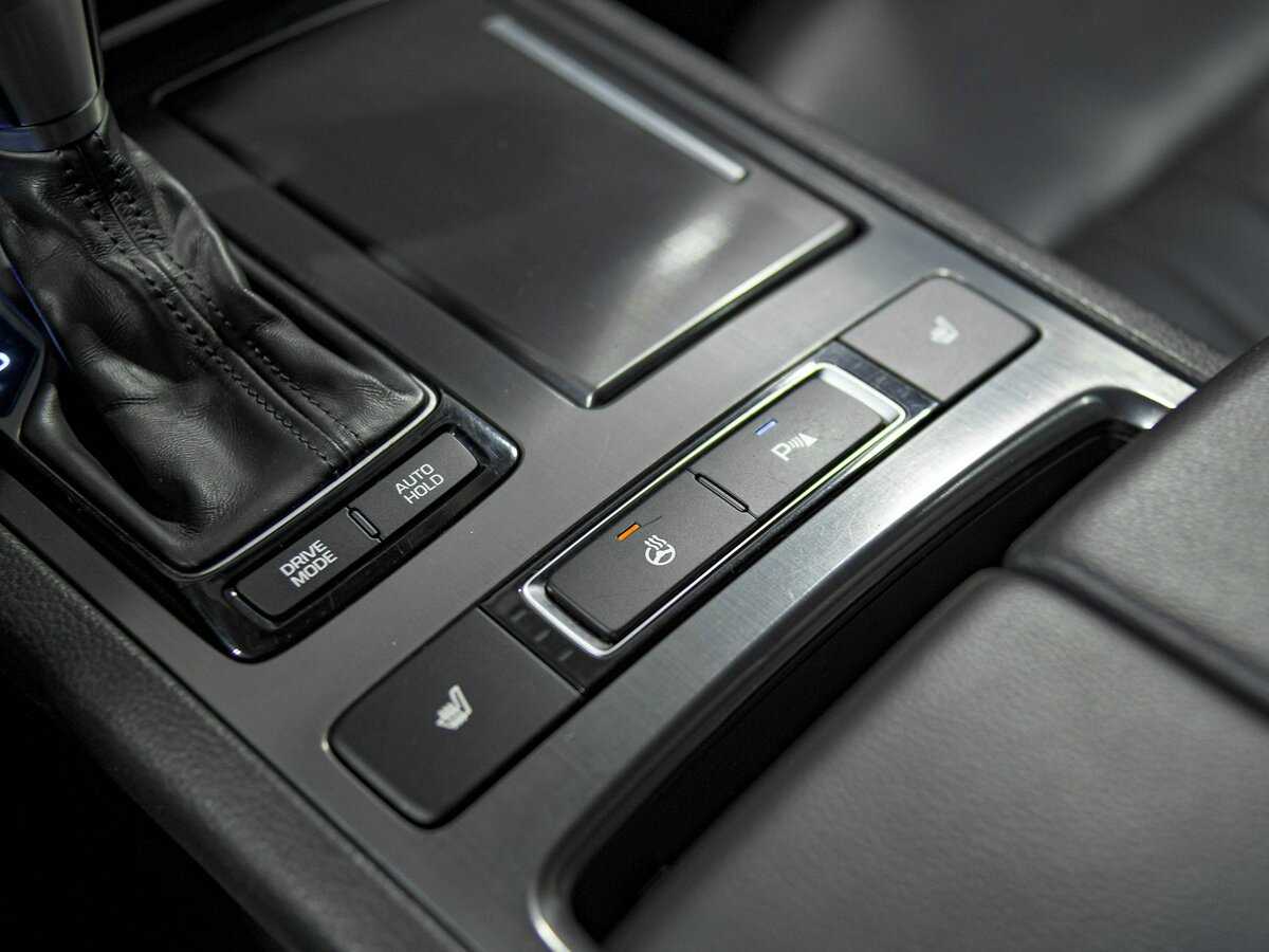 Hyundai Genesis 2014 года с пробегом. Фото: #15