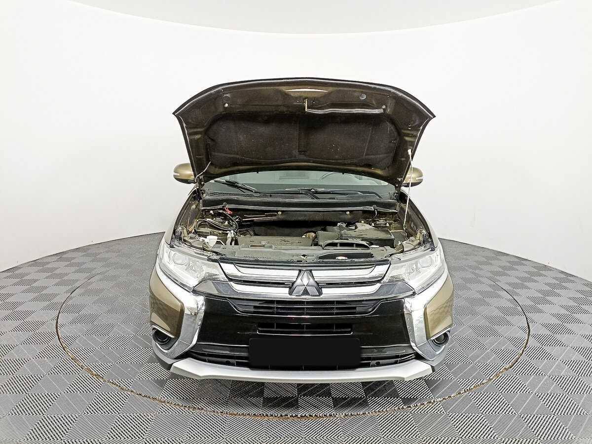 Mitsubishi Outlander 2018 года с пробегом. Фото: #7