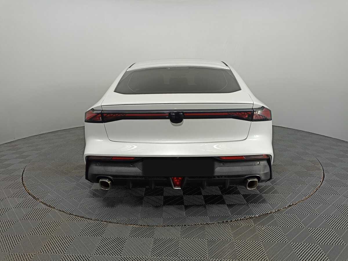 Б/У Чанган УНИ-В 2023 года. Фото: #5