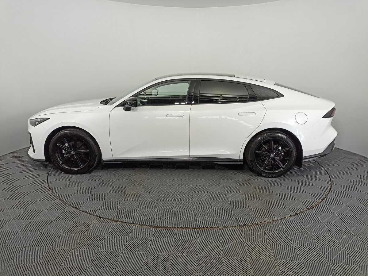 Б/У Чанган УНИ-В 2023 года. Фото: #7