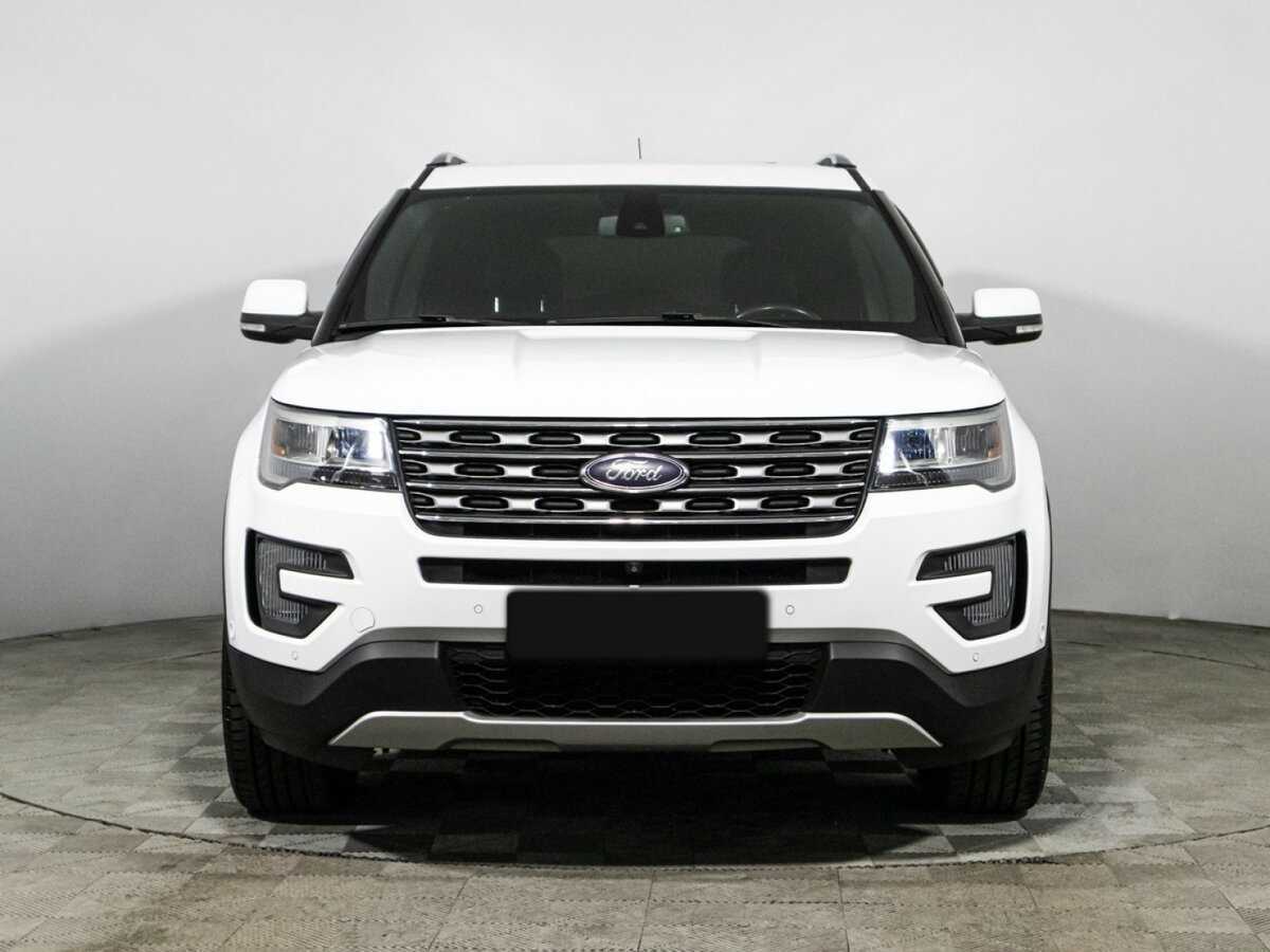 Ford Explorer 2015 года с пробегом. Фото: #1