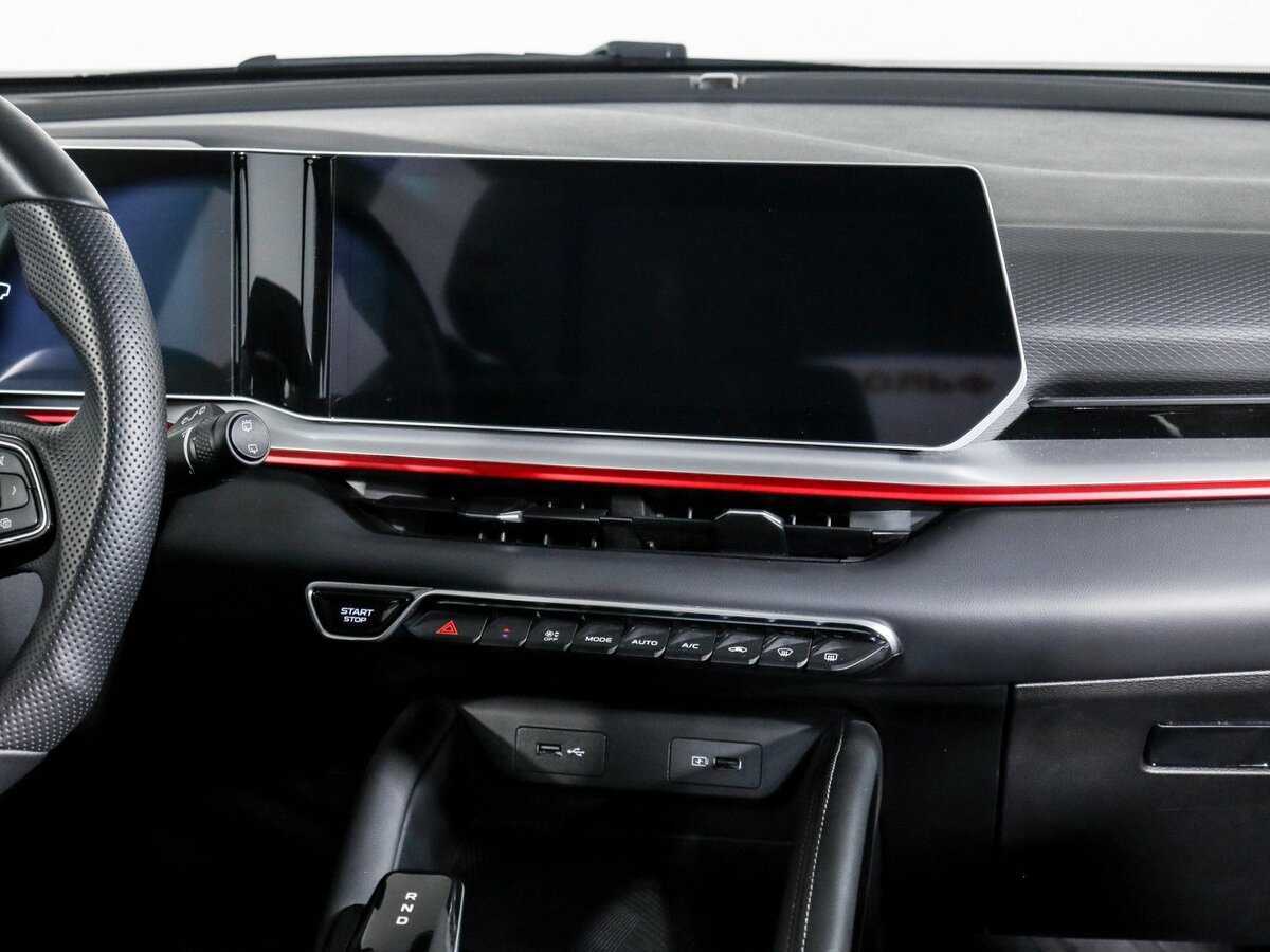 Geely Coolray 2023 года с пробегом. Фото: #9