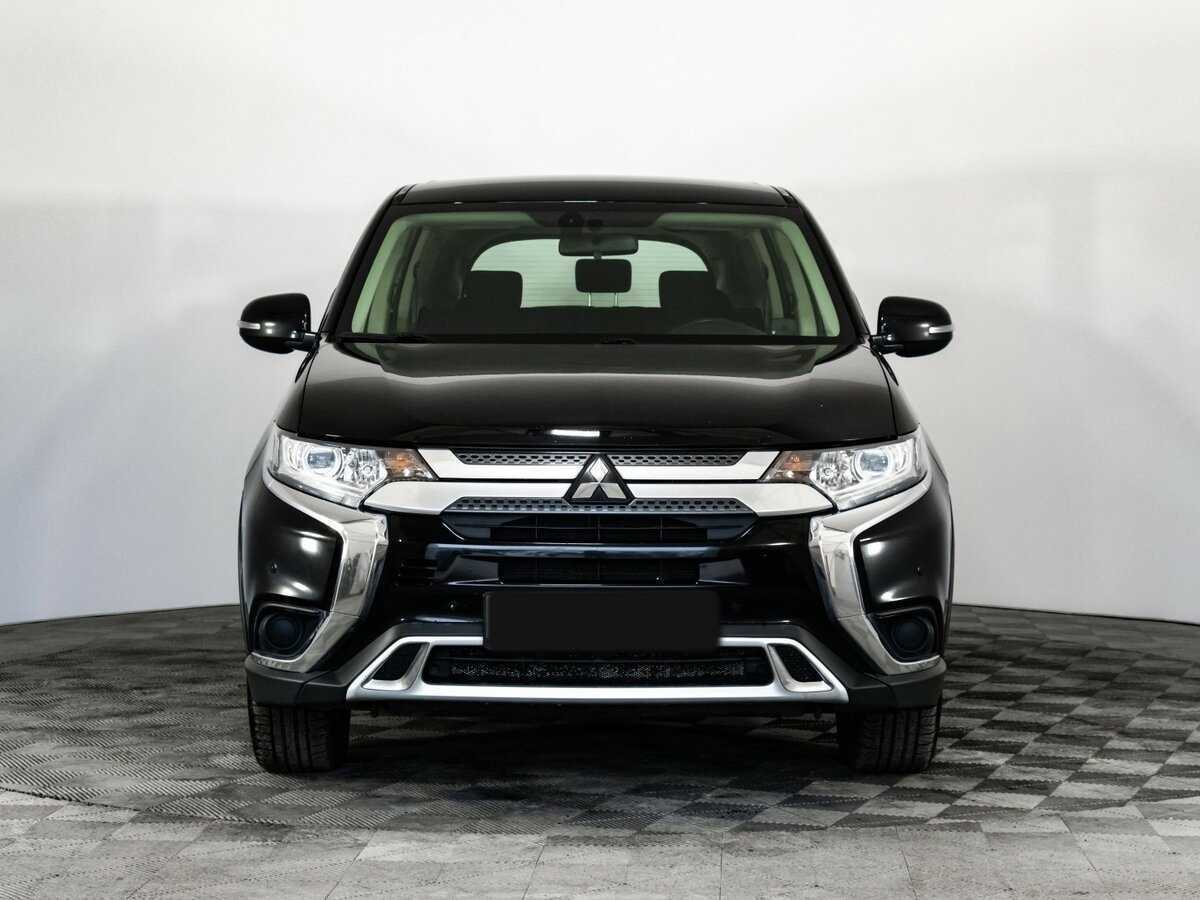 Mitsubishi Outlander 2018 года с пробегом. Фото: #1