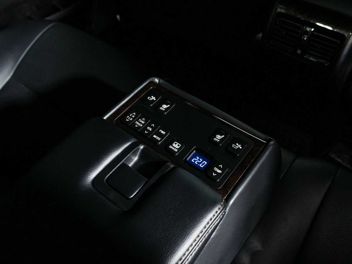 Toyota Camry 2016 года с пробегом. Фото: #21