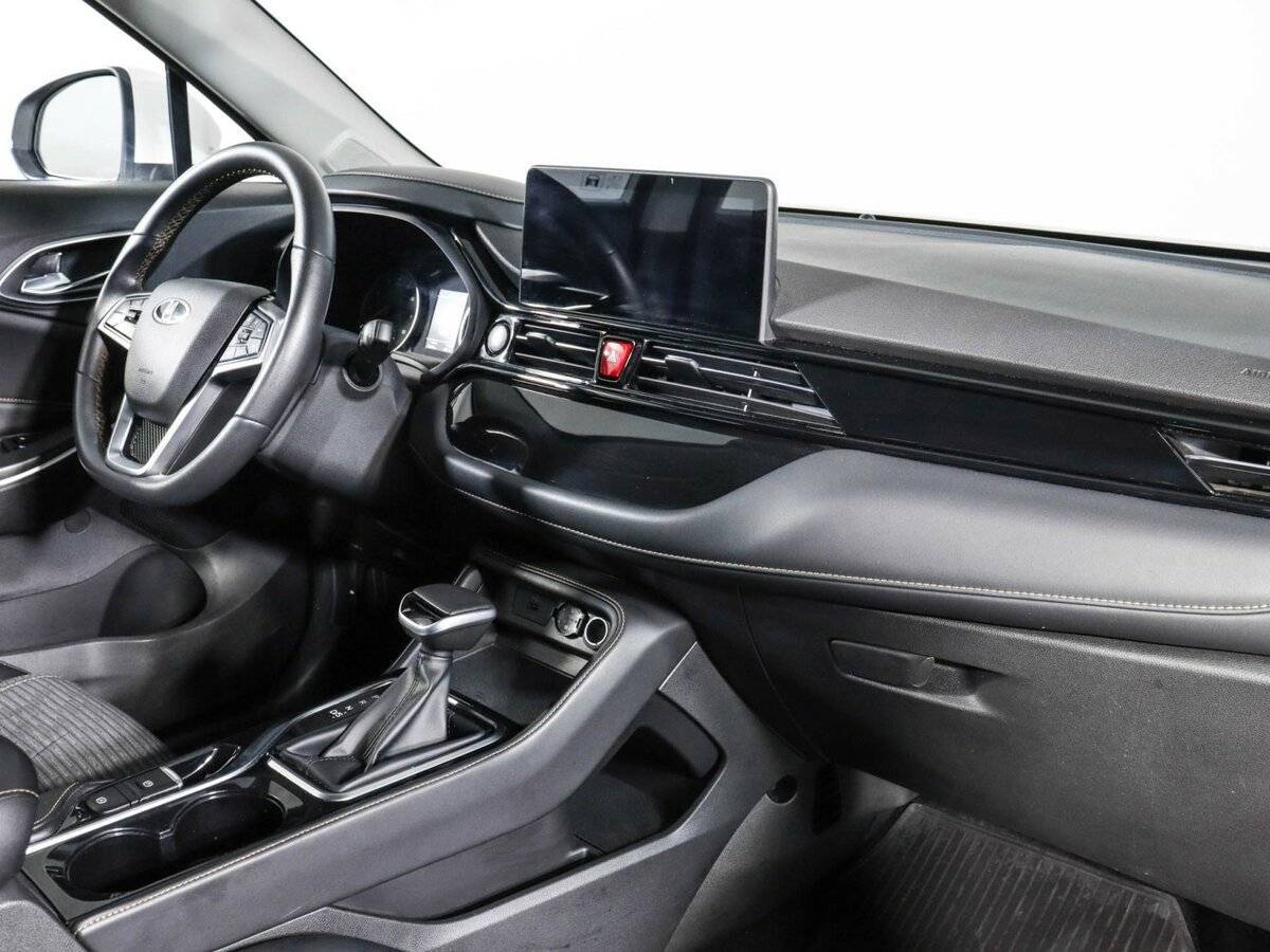 Москвич 3 2023 года с пробегом. Фото: #8