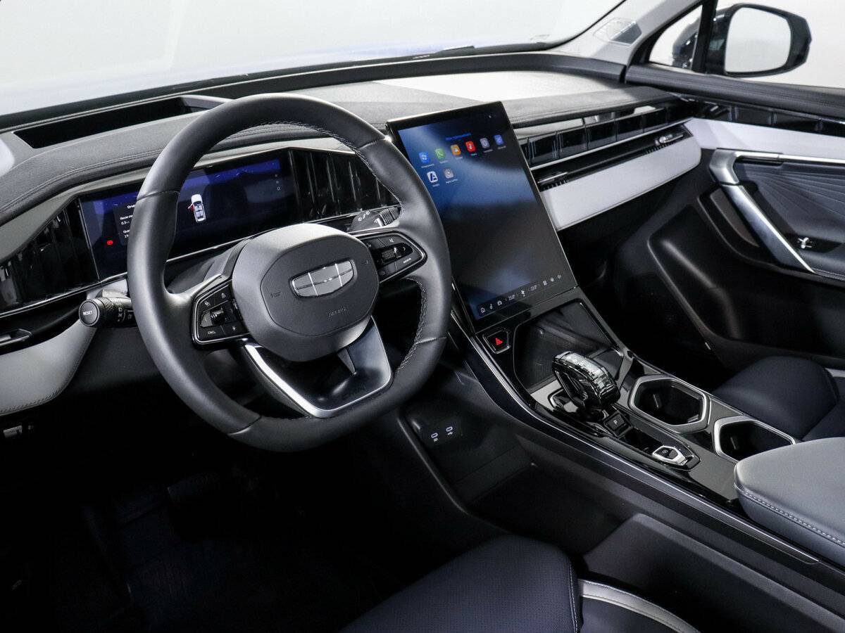 Geely Atlas 2024 года с пробегом. Фото: #13