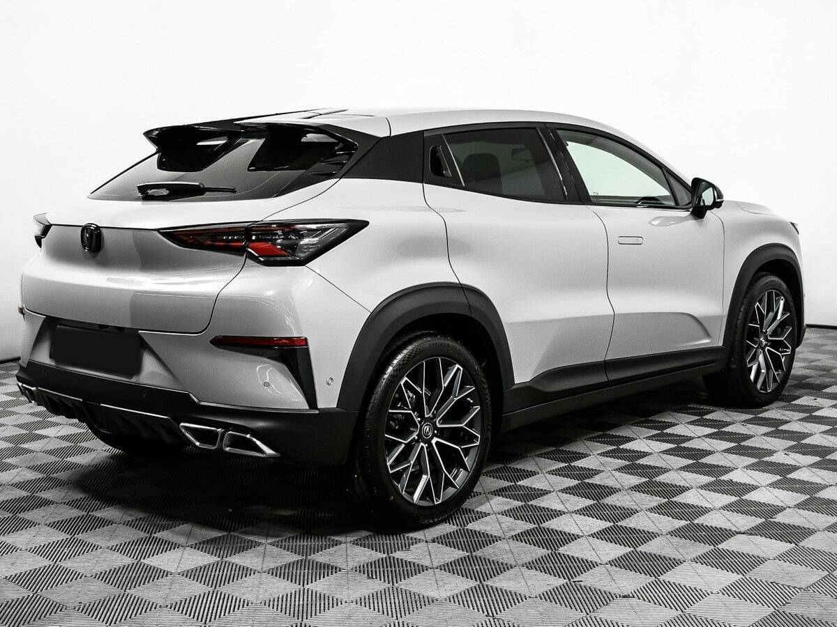 Б/У Чанган УНИ-Т 2023 года. Фото: #4