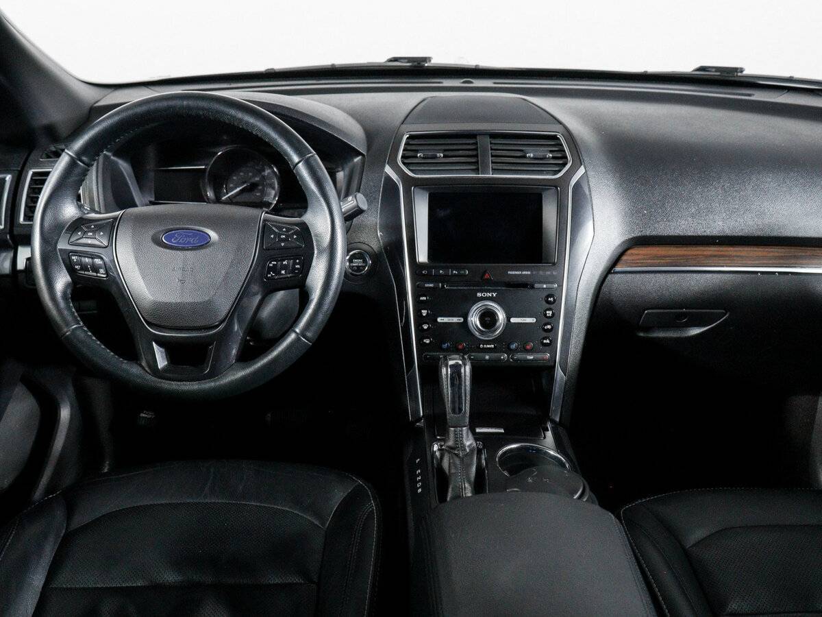 Ford Explorer 2017 года с пробегом. Фото: #11