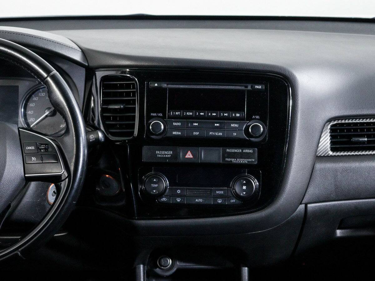 Mitsubishi Outlander 2015 года с пробегом. Фото: #9