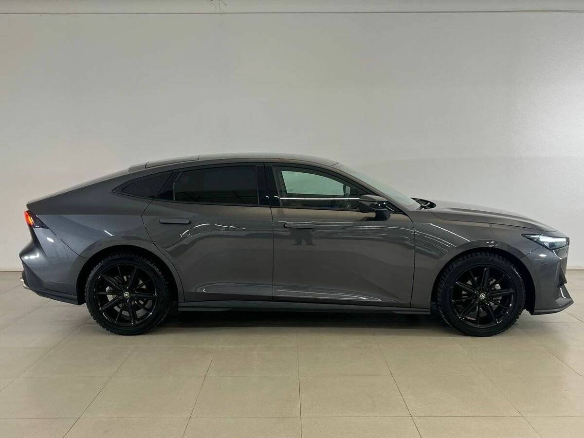 Б/У Чанган УНИ-В 2023 года. Фото: #7