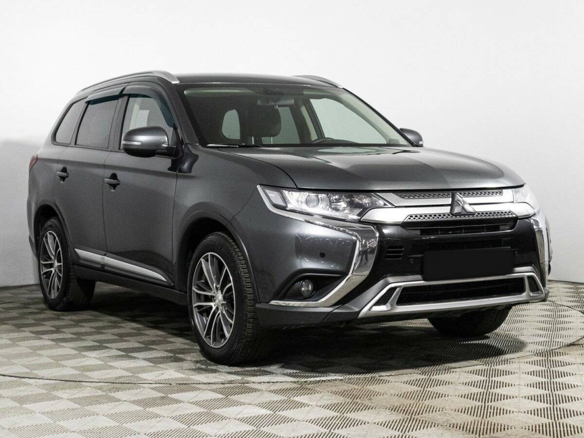 Mitsubishi Outlander 2019 года с пробегом. Фото: #2