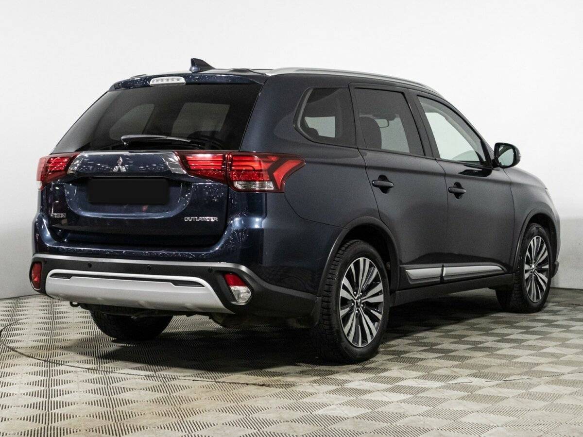 Mitsubishi Outlander 2018 года с пробегом. Фото: #4