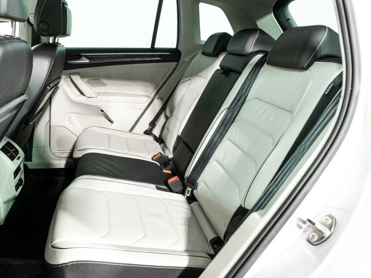 Volkswagen Tiguan 2018 года с пробегом. Фото: #9