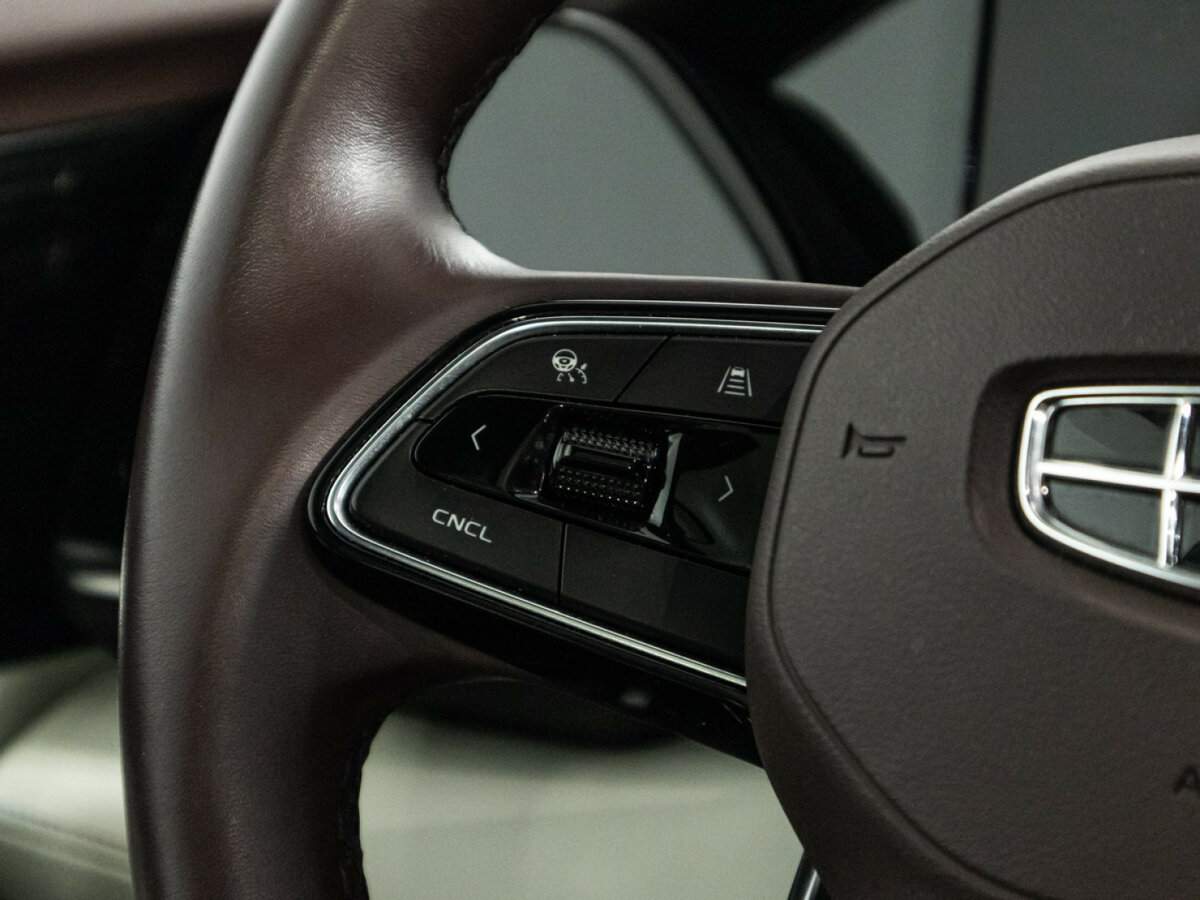 Geely Monjaro 2022 года с пробегом. Фото: #23