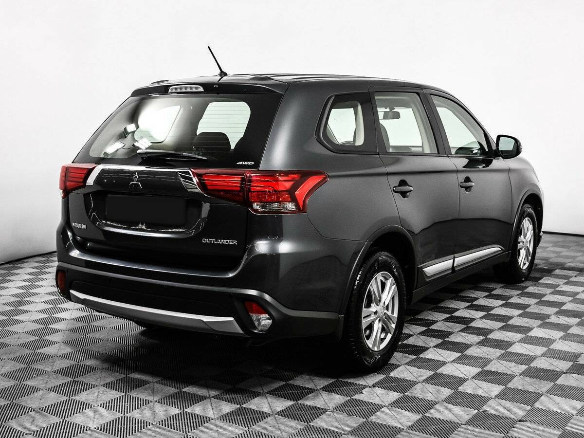 Mitsubishi Outlander 2016 года с пробегом. Фото: #4