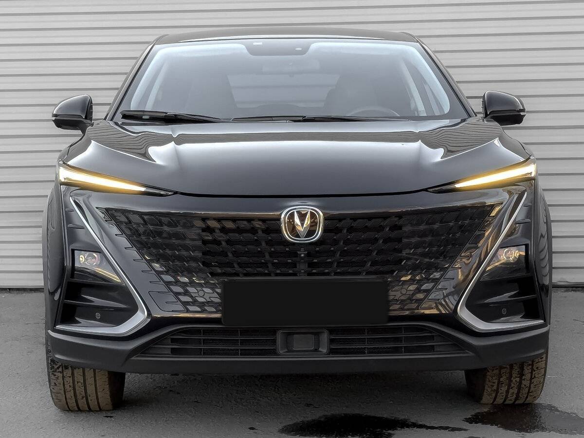 Б/У Чанган УНИ-Т 2023 года. Фото: #1