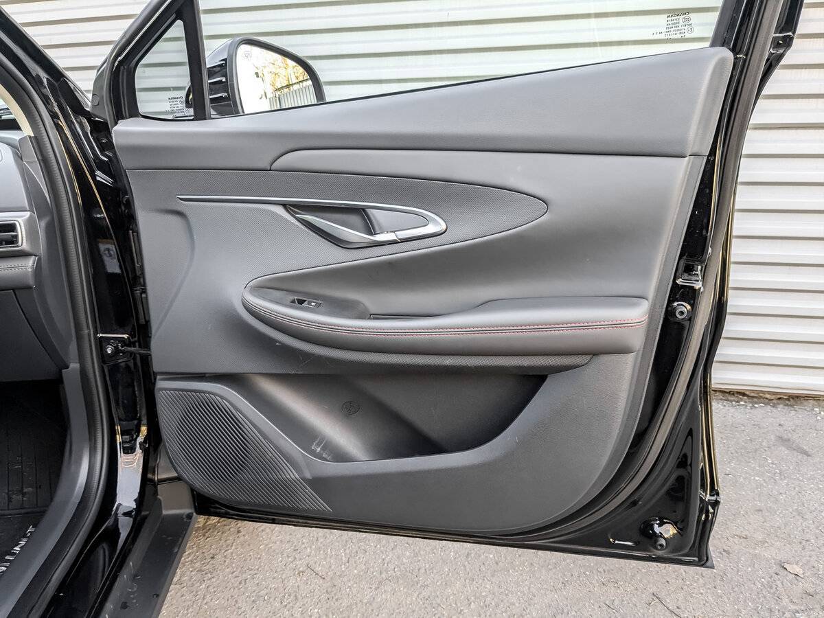 Б/У Чанган УНИ-Т 2023 года. Фото: #24