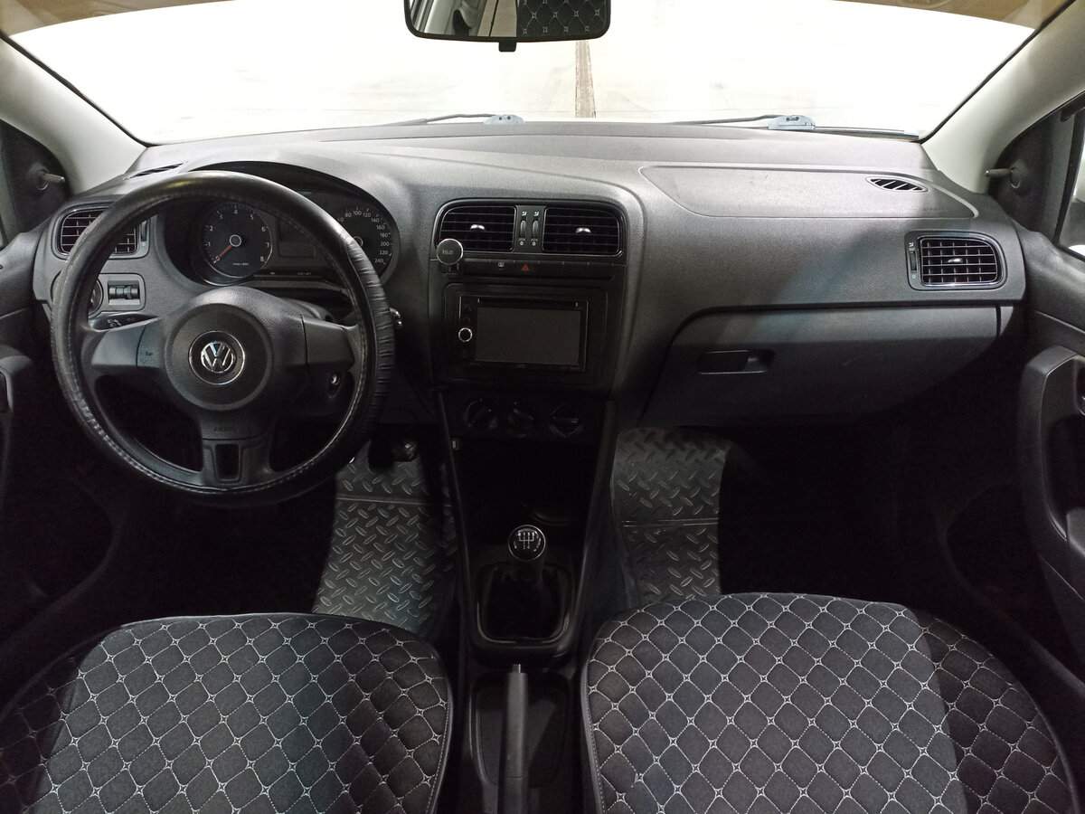 Б/У Фольксваген Поло 2013 года. Фото: #13