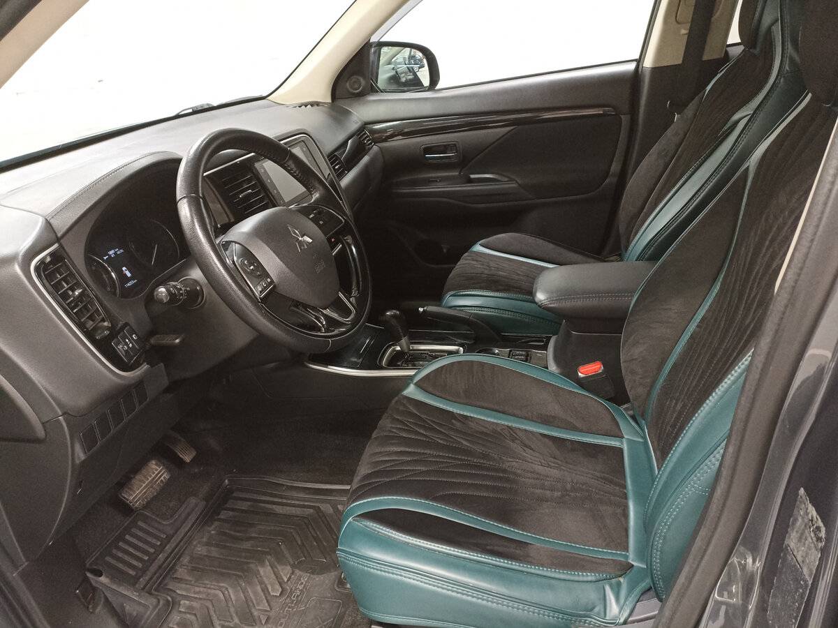 Mitsubishi Outlander 2020 года с пробегом. Фото: #15