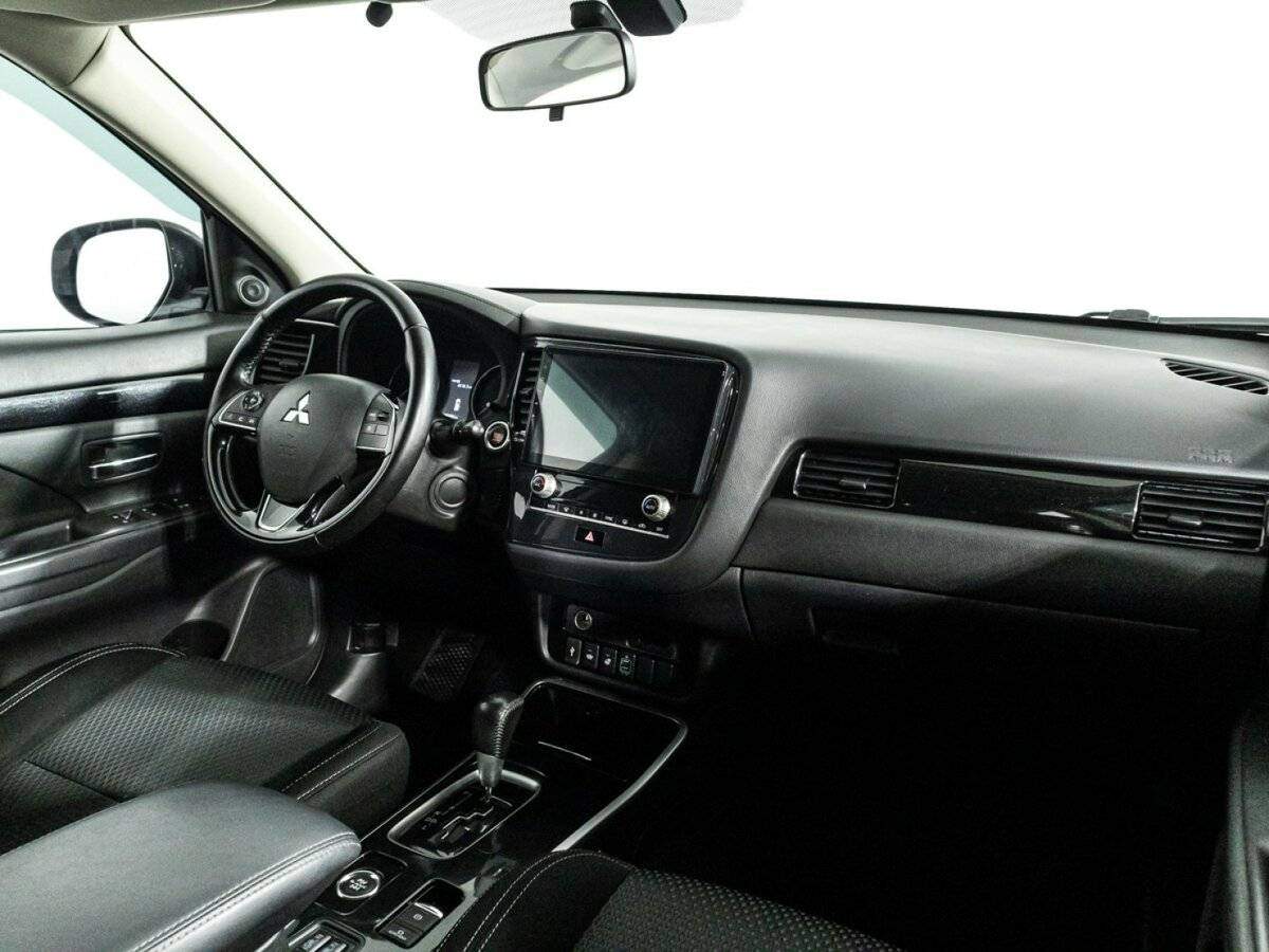 Mitsubishi Outlander 2020 года с пробегом. Фото: #6
