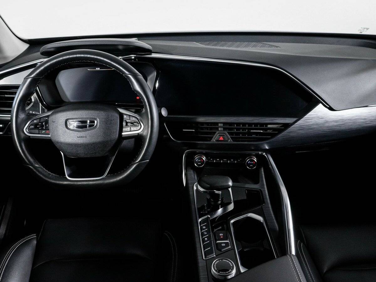 Geely Tugella 2021 года с пробегом. Фото: #11