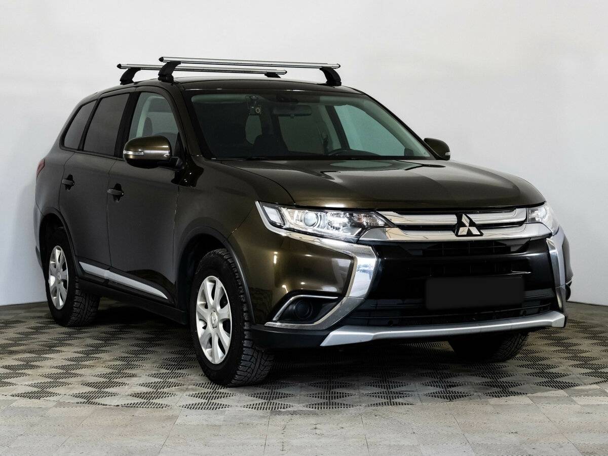 Mitsubishi Outlander 2018 года с пробегом. Фото: #2