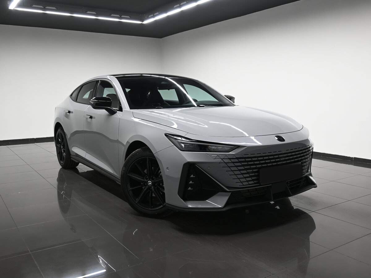 Б/У Чанган УНИ-В 2023 года. Фото: #4