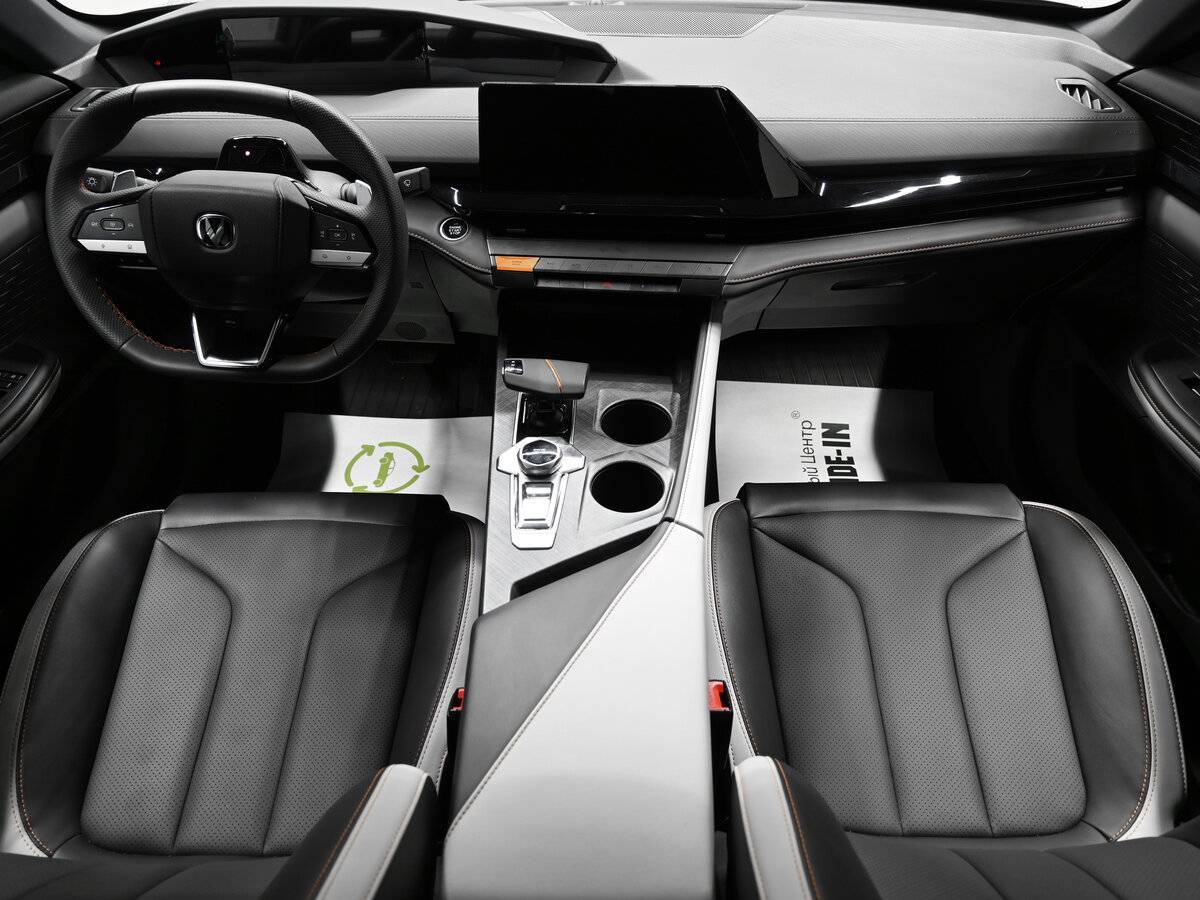 Б/У Чанган УНИ-В 2023 года. Фото: #9