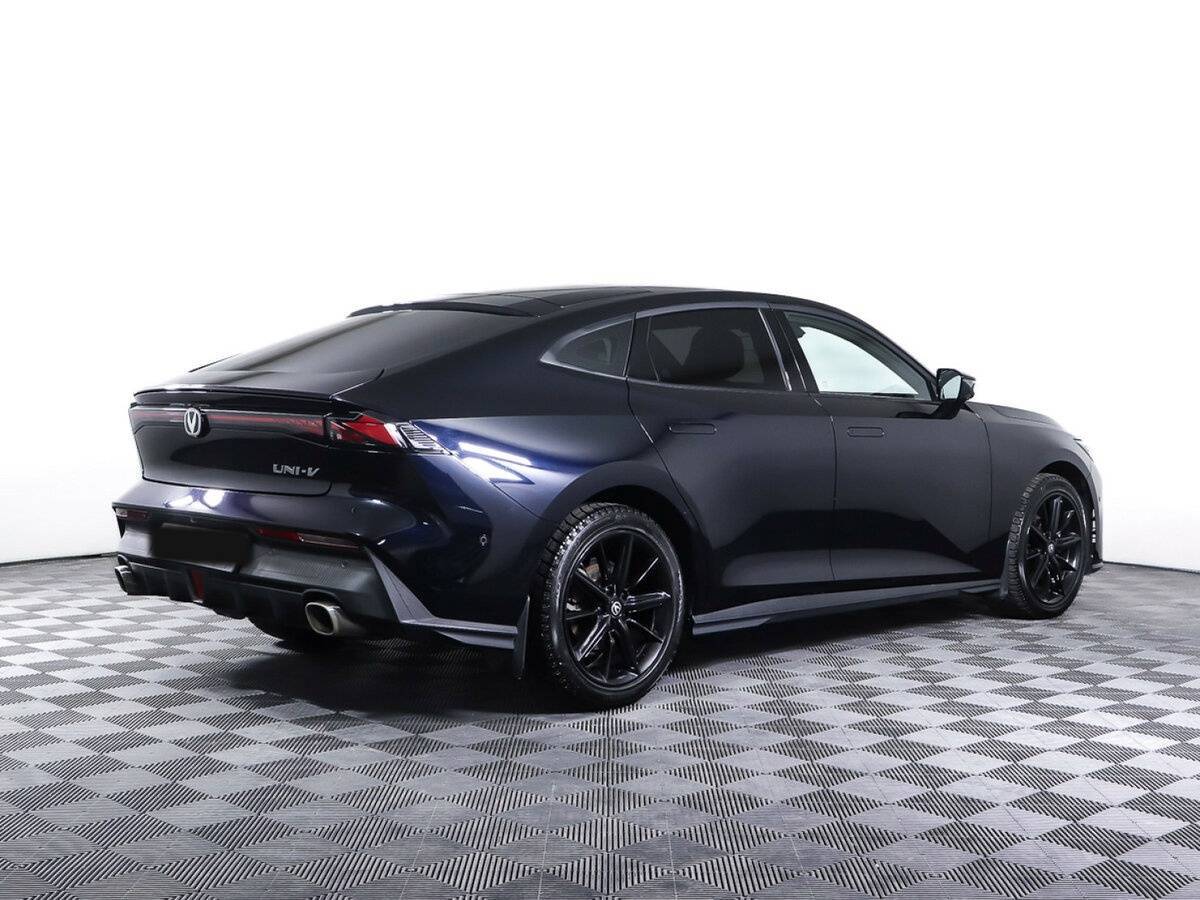 Б/У Чанган УНИ-В 2023 года. Фото: #4