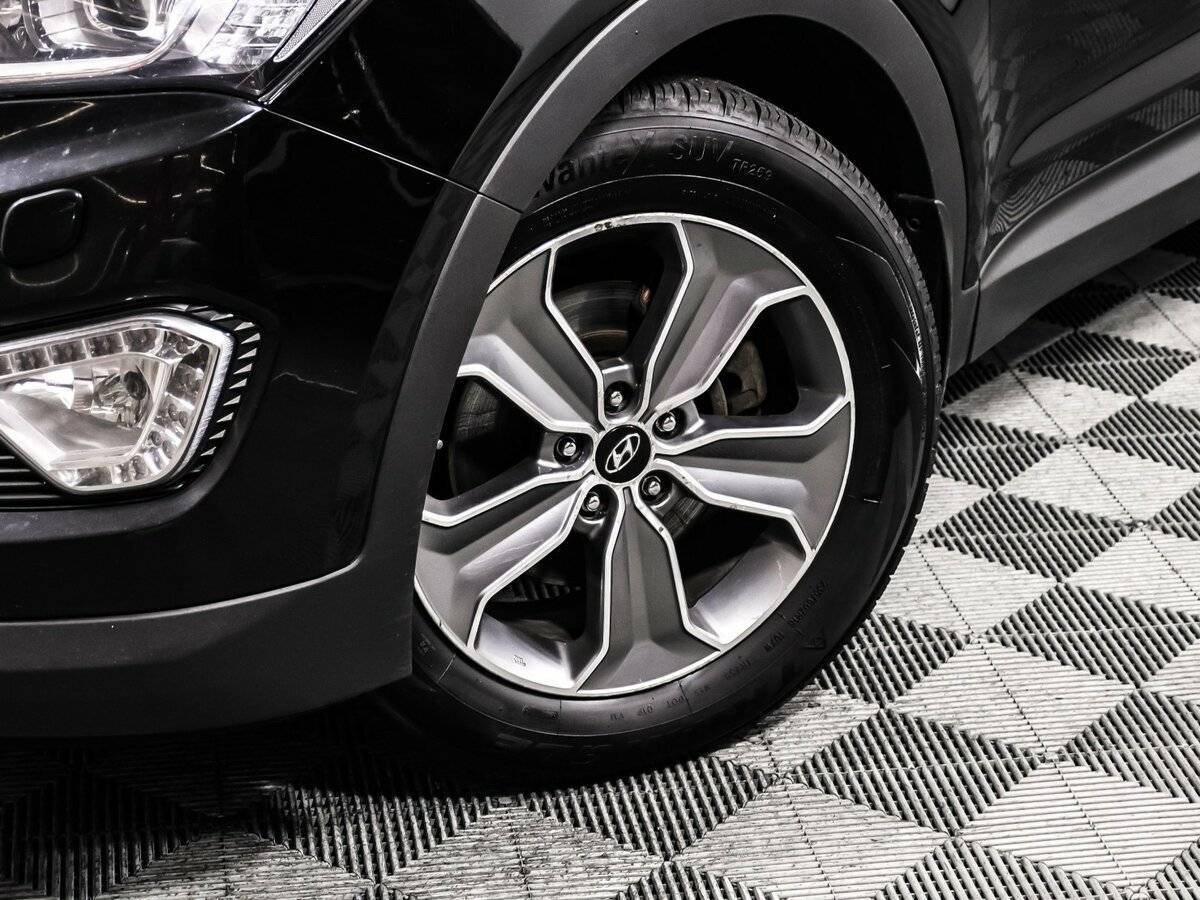 Hyundai Santa Fe 2014 года с пробегом. Фото: #14