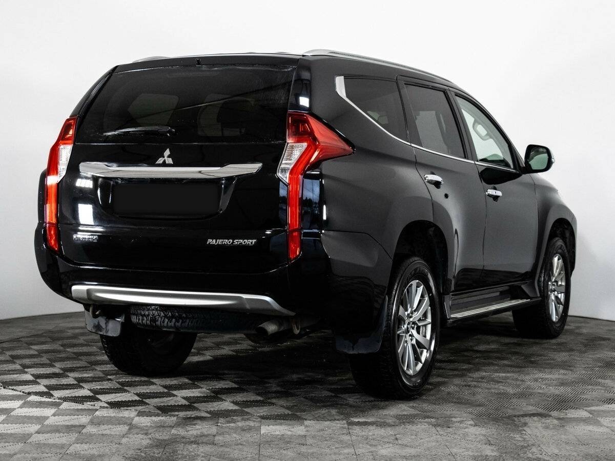 Mitsubishi Pajero Sport 2018 года с пробегом. Фото: #4
