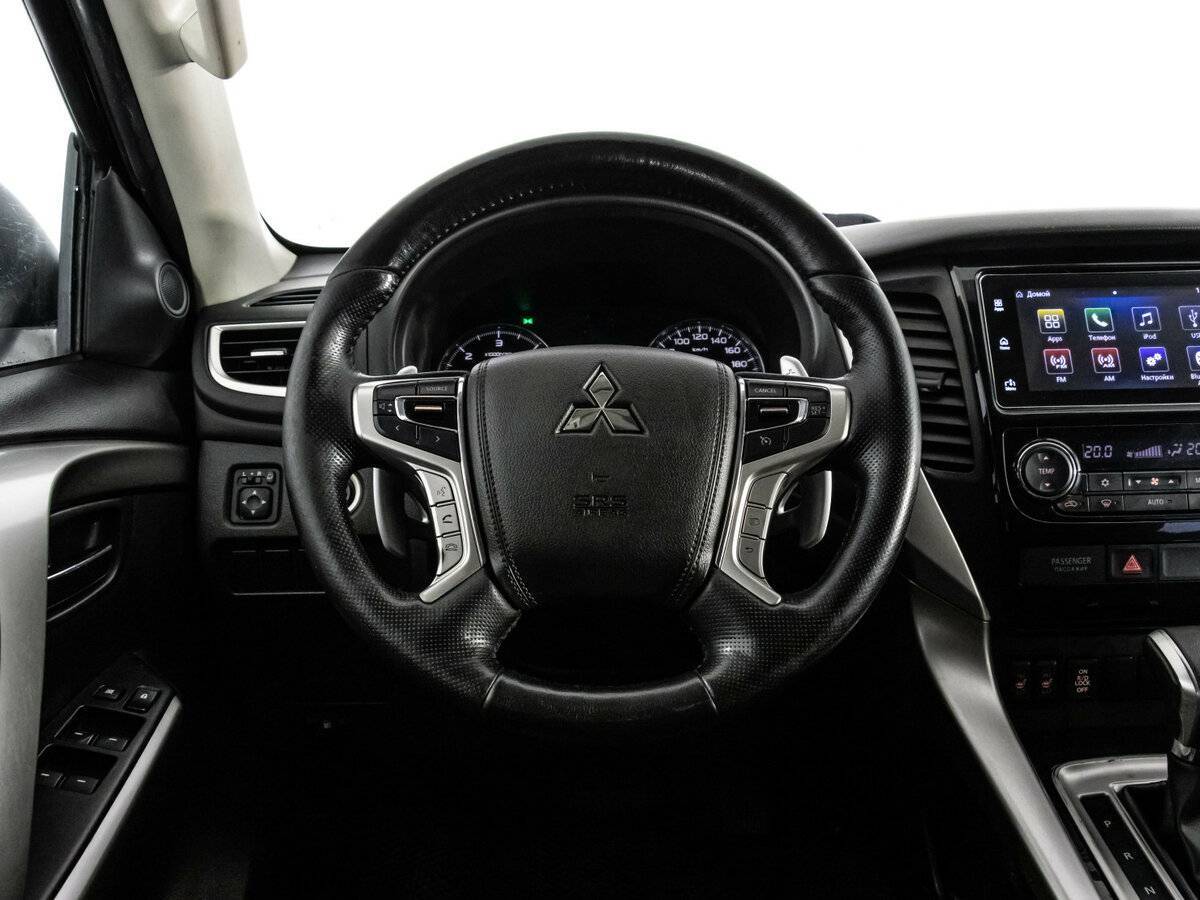 Mitsubishi Pajero Sport 2018 года с пробегом. Фото: #11