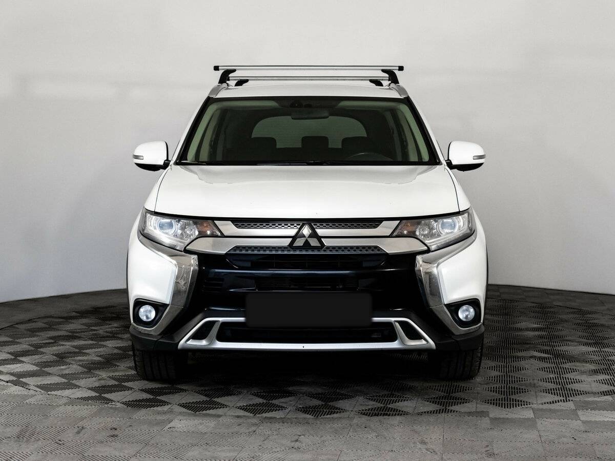 Mitsubishi Outlander 2019 года с пробегом. Фото: #1