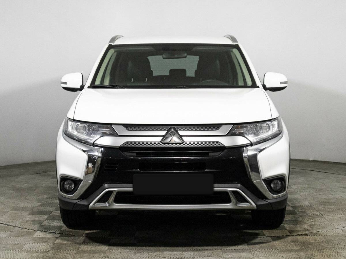 Mitsubishi Outlander 2020 года с пробегом. Фото: #1