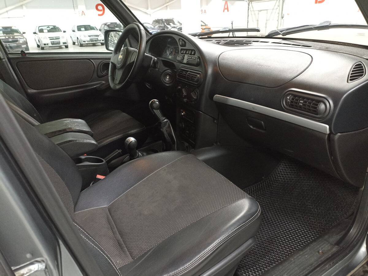 Б/У Шевроле Нива 2012 года. Фото: #10